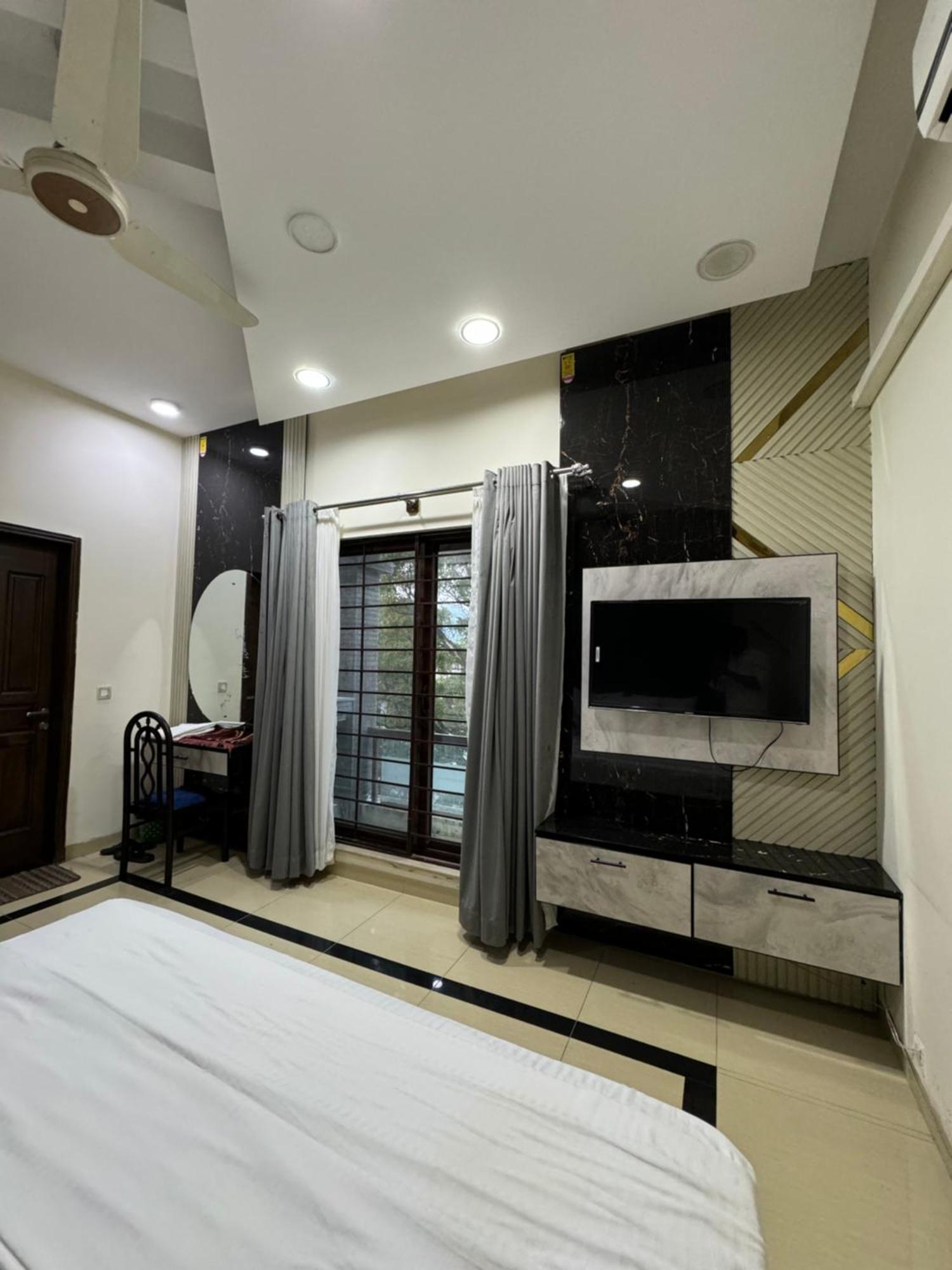 Rose Valet Guest House Islamabad Luaran gambar