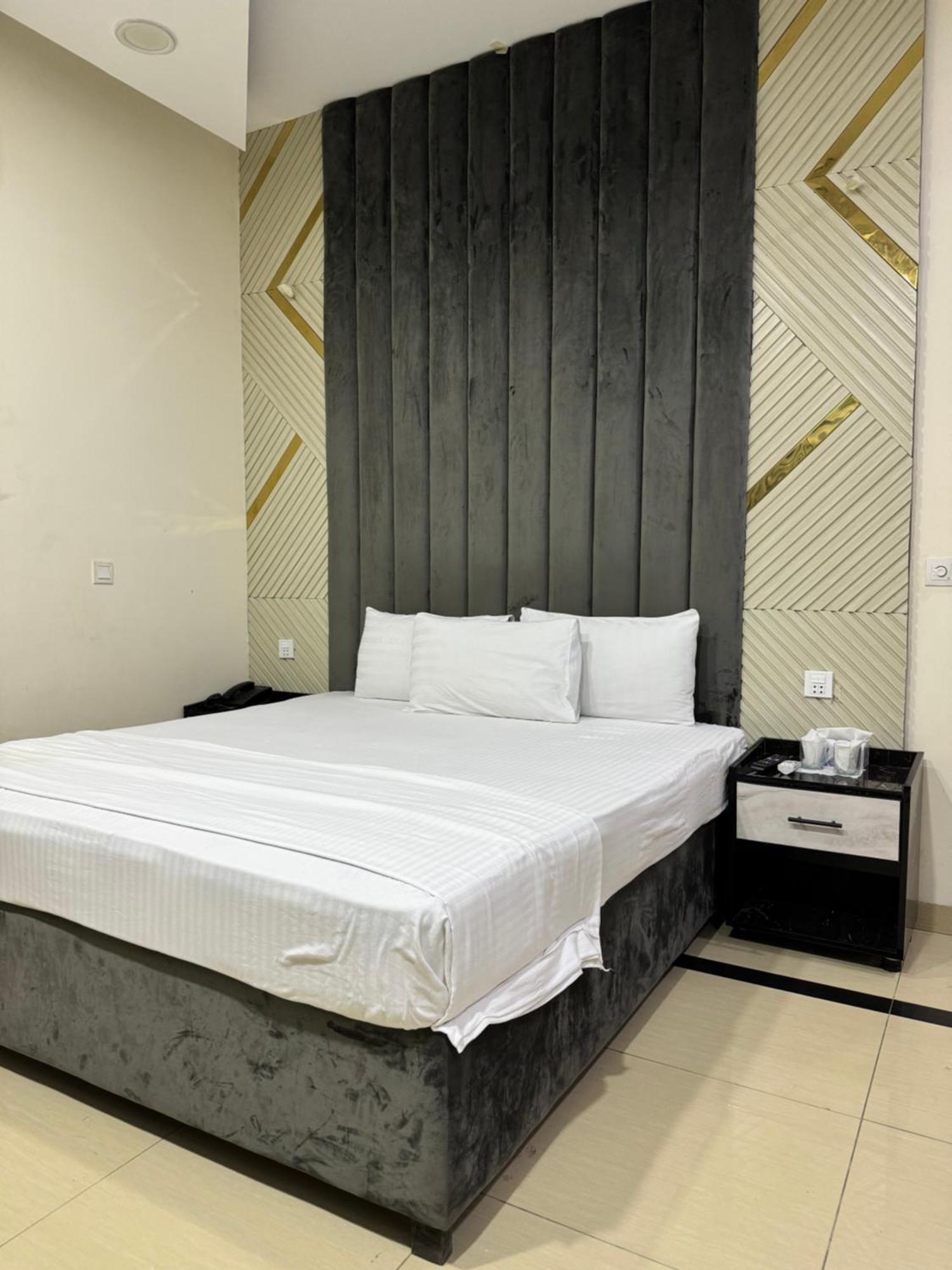 Rose Valet Guest House Islamabad Luaran gambar